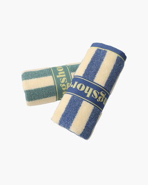 Handtuch mit Küstenstreifen